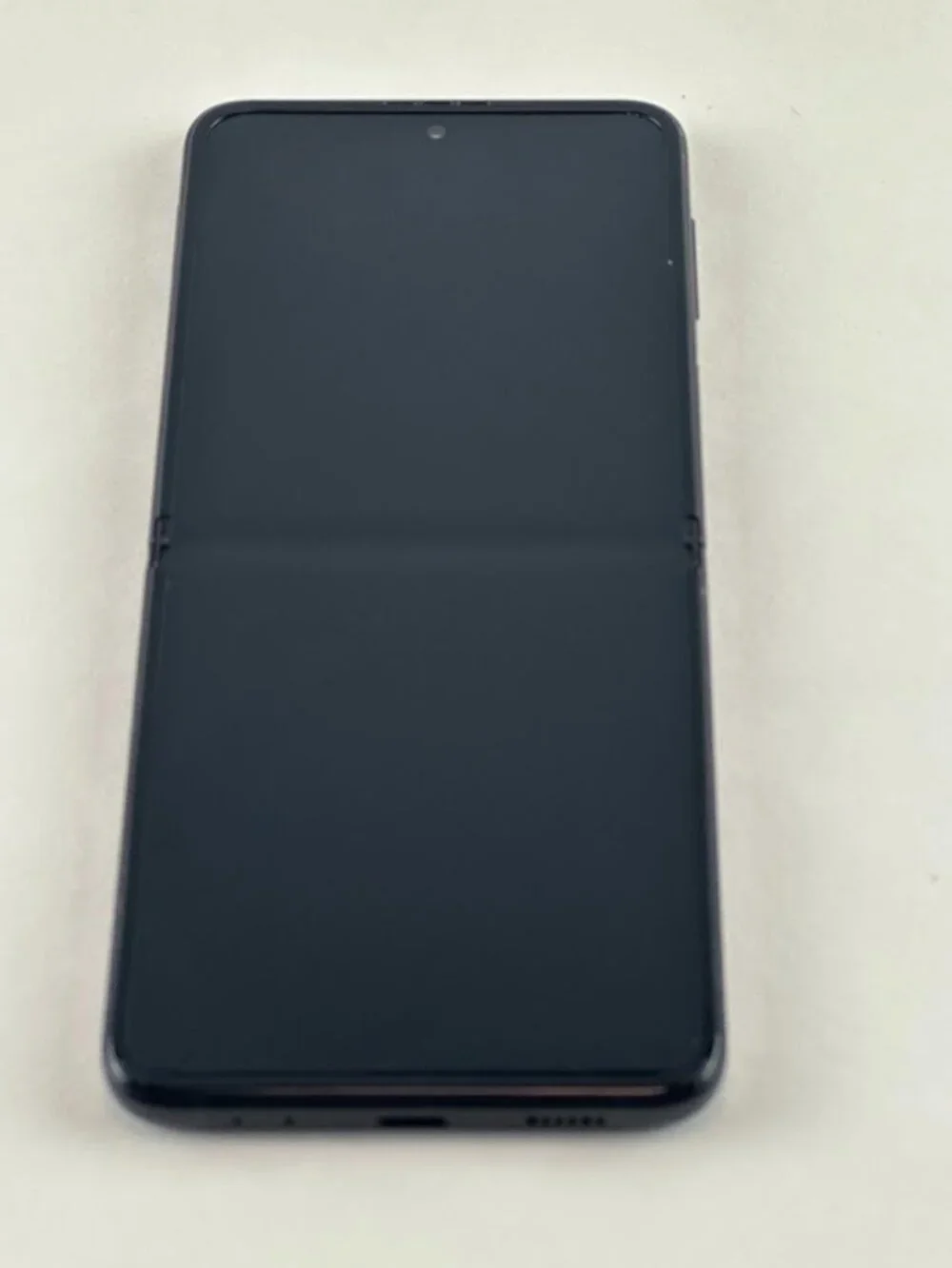 Samsung Galaxy Z Flip3 Unlocked (Originally Verizon) Good Condition 8 RAM 256 GB